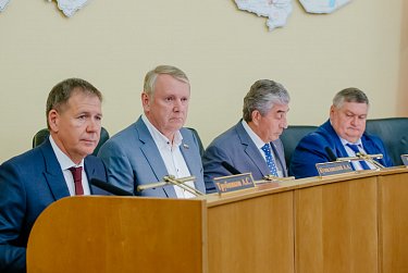 Парламент региона провел очередное заседание